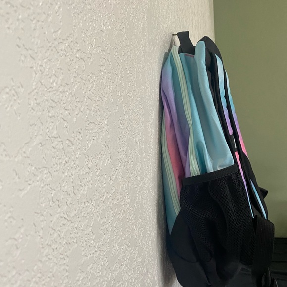 *SOLD* NWT Adidas Pastel Baclpack - Picture 4 of 7